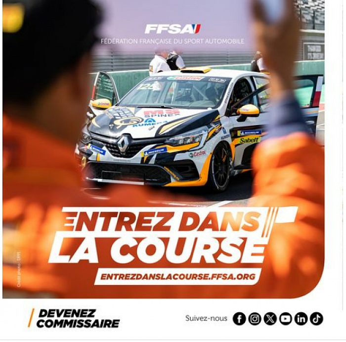 Figurines Commissaires De Piste Carrera 1:32 - 5 Figurines Articulées Avec Drapeaux Pour Circuit De Voiture